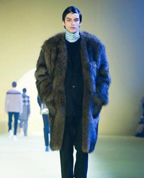 Raf Simons Fall Winter 2020 men’s collection featured larger Space Age inspired faux fur coats. (Instagram/ creativespxce) Raf Simons Fall Winter 2020 men’s collection featured larger Space Age inspired faux fur coats. (Instagram/ creativespxce)