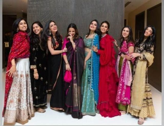 Mira Rajput with the bride and friends. Mira Rajput with the bride and friends.