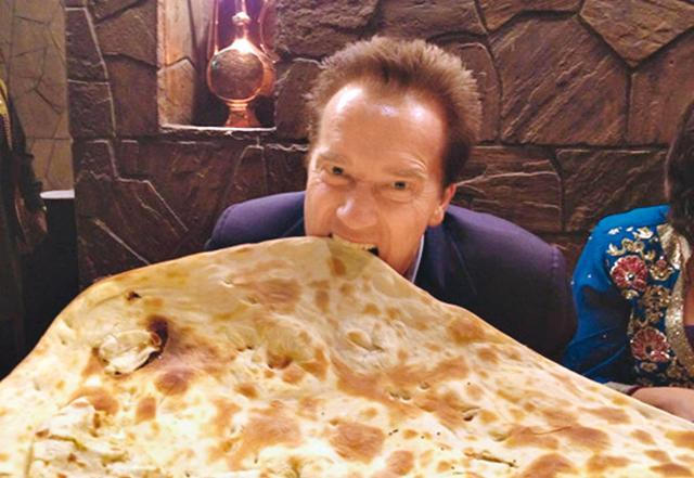 Actor Arnold Schwarzenegger made sure to eat at Bukhara during his India visit Actor Arnold Schwarzenegger made sure to eat at Bukhara during his India visit