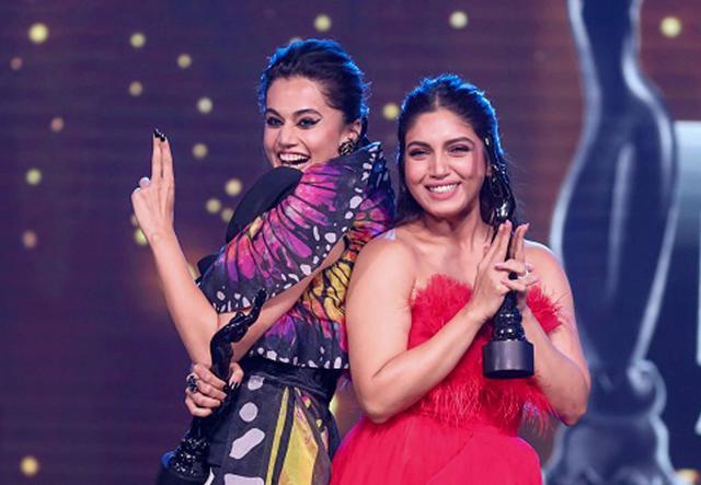 Bhumi Pednekar and Taapsee Pannu after winning the Critics’ Award For Best Actor (Female) at the 65th Filmfare Awards. (PTI) Bhumi Pednekar and Taapsee Pannu after winning the Critics’ Award For Best Actor (Female) at the 65th Filmfare Awards. (PTI)