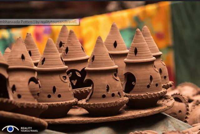 Earthen light diffusers at Dharavi’s handicrafts workshop