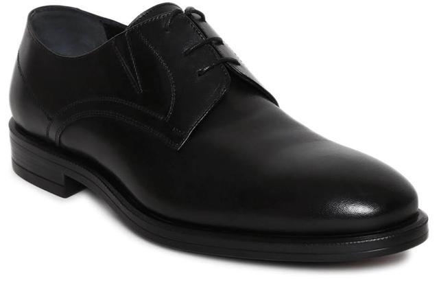 Vintage black laced shoes by Joe Shu Vintage black laced shoes by Joe Shu