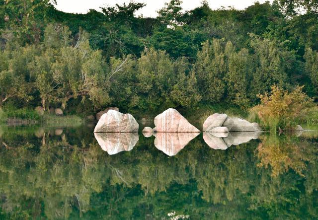 Go for a boat safari down the Ken river meandering through the forest especially during late afternoons (Saubhadra Chatterji) Go for a boat safari down the Ken river meandering through the forest especially during late afternoons (Saubhadra Chatterji)