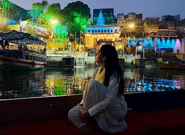 Bollywood actor Sara Ali Khan poses for a photograph during his visits to Varanasi earlier this month. (ANI) Bollywood actor Sara Ali Khan poses for a photograph during his visits to Varanasi earlier this month. (ANI)