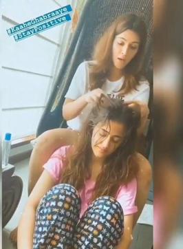 Kriti Sanon and Nupur Sanon Kriti Sanon and Nupur Sanon