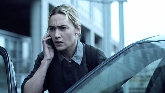 Steven Soderbergh film is a star-studded vehicle. Steven Soderbergh film is a star-studded vehicle.