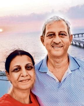 India’s 1980 Olympics hockey gold winner MM Somaya with wife Shami at their apartment in Sportsfield, Worli. (HT Photo) India’s 1980 Olympics hockey gold winner MM Somaya with wife Shami at their apartment in Sportsfield, Worli. (HT Photo)