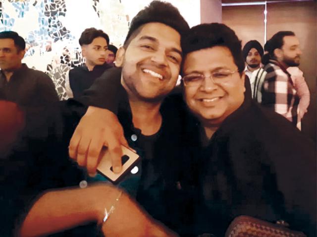 Tanuj Garg with Guru Randhawa Tanuj Garg with Guru Randhawa