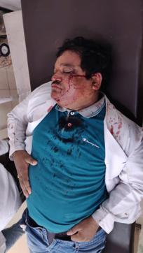 Injured doctor (HT Photo) Injured doctor (HT Photo)