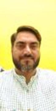 Hair dresser Liaquat Ali. (HT PHOTO) Hair dresser Liaquat Ali. (HT PHOTO)