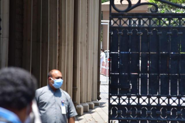 Kareena Kapoor spotted at the hospital. (Varinder Chawla) Kareena Kapoor spotted at the hospital. (Varinder Chawla)