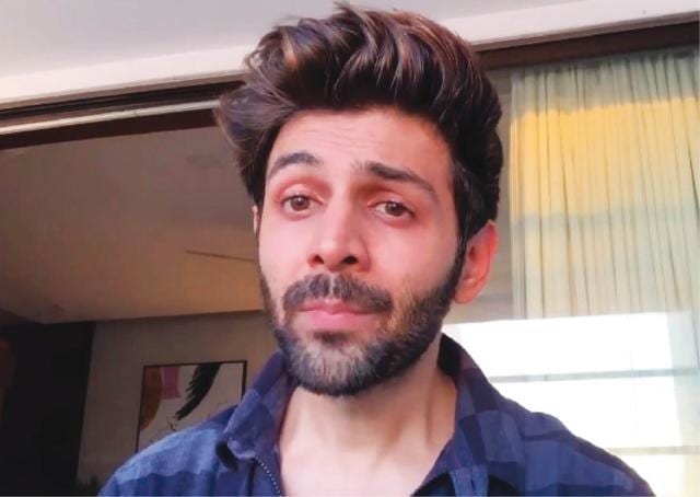 Famous for his monologue delivery, Aaryan put out one encouraging people to stay home to fight Covid-19. As expected, it went viral on Instagram. Famous for his monologue delivery, Aaryan put out one encouraging people to stay home to fight Covid-19. As expected, it went viral on Instagram.