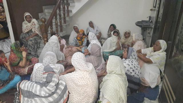 Arvindjit Singh’s family members grieving at his house in Lakhan Ke Padde village on Friday. (HT PHOTO ) Arvindjit Singh’s family members grieving at his house in Lakhan Ke Padde village on Friday. (HT PHOTO )