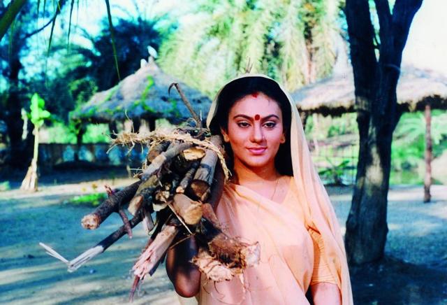 Dipika Chikhlia in a still from Ramayan. Dipika Chikhlia in a still from Ramayan.