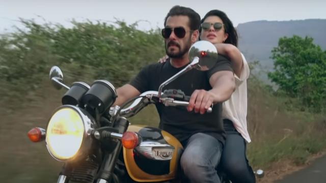 Salman Khan and Jacqueline Fernandez in a still from Tere Bina. Salman Khan and Jacqueline Fernandez in a still from Tere Bina.