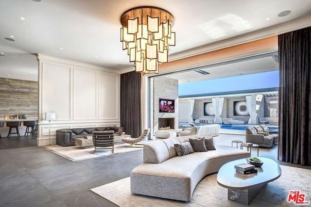 Step Inside Kylie Jenners Rs 272 Crore La Mansion Its The Most Luxurious Home Youve Ever 