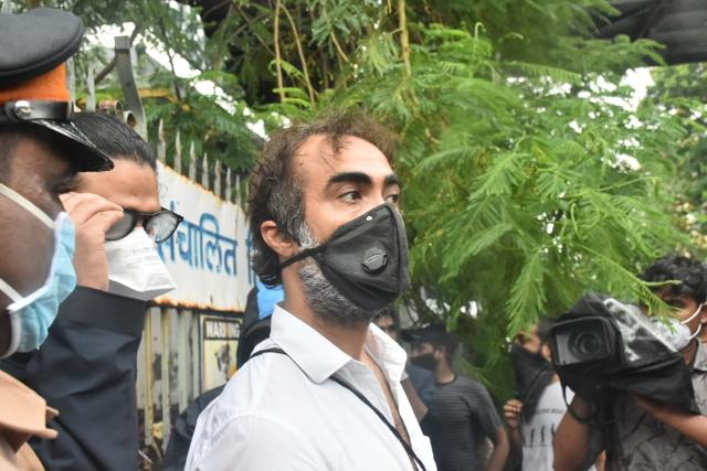 Ranvir Shorey at Sushant Singh Rajput’s funeral. (Varinder Chawla) Ranvir Shorey at Sushant Singh Rajput’s funeral. (Varinder Chawla)