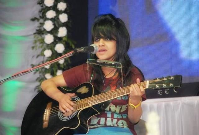Singer-composer Jasleen’s first ever performance saw her perform at a wedding anniversary. Singer-composer Jasleen’s first ever performance saw her perform at a wedding anniversary.