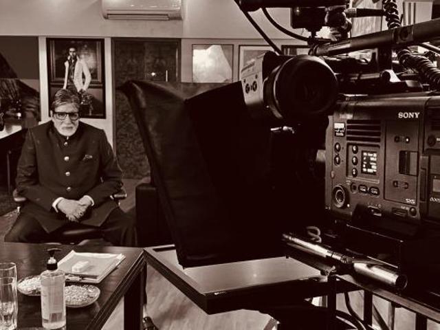 A picture from work that Amitabh shared on his blog. A picture from work that Amitabh shared on his blog.