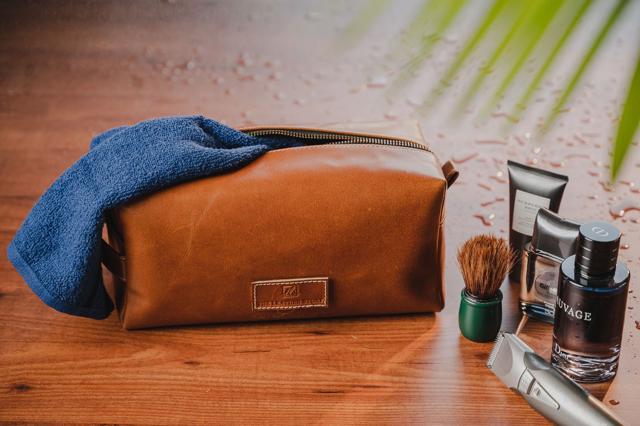 The Leather Story has these smart and functional handcrafted men’s leather wash bags The Leather Story has these smart and functional handcrafted men’s leather wash bags