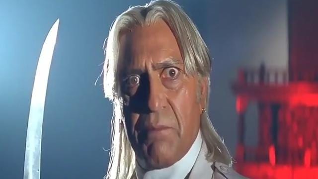 Movie still from Koyla (Youtube) Movie still from Koyla (Youtube)