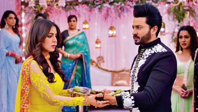 Kundali Bhagya starring Dheeraj Dhooper and Shraddha Arya is also expected to start go on floors this month itself. Kundali Bhagya starring Dheeraj Dhooper and Shraddha Arya is also expected to start go on floors this month itself.