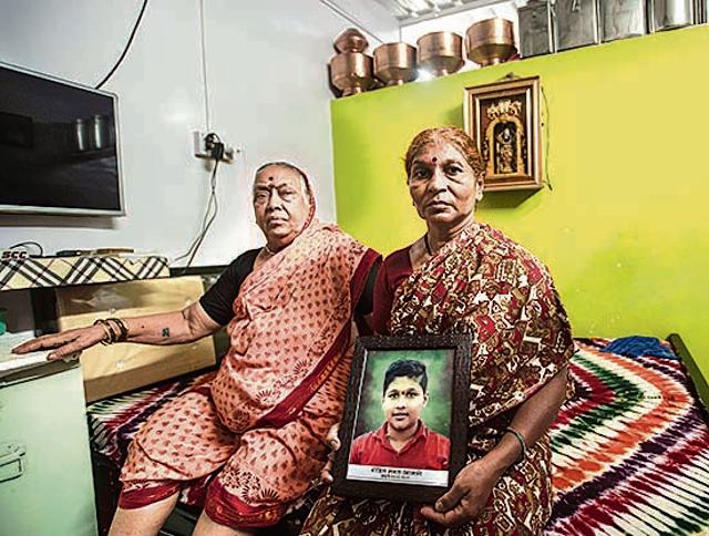 From left: Kusum Shinde, great grandmother, and Rukmini Shinde, grandmother of Rohit Amle who died in flash floods of 2019. (Pratham Gokhale/HT Photo) From left: Kusum Shinde, great grandmother, and Rukmini Shinde, grandmother of Rohit Amle who died in flash floods of 2019. (Pratham Gokhale/HT Photo)