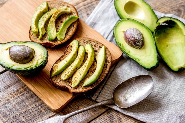 Avocadoes on toast are quick to prepare and taste best in breakfast. (Photo: Shutterstock) Avocadoes on toast are quick to prepare and taste best in breakfast. (Photo: Shutterstock)