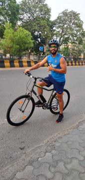 Jalandhar-based Punjab captain Mandeep Singh has developed a passion for cycling. He cycles 40-50km over the weekend. (HT Photo )