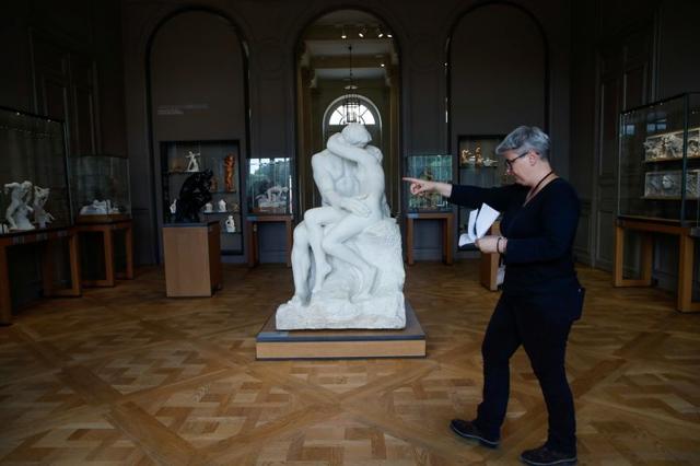 An employee checks a room at the Rodin museum in Paris on the eve of its reopening after almost 4-month closure due to the coronavirus disease (COVID-19) outbreak in France, July 6, 2020. (REUTERS) An employee checks a room at the Rodin museum in Paris on the eve of its reopening after almost 4-month closure due to the coronavirus disease (COVID-19) outbreak in France, July 6, 2020. (REUTERS)