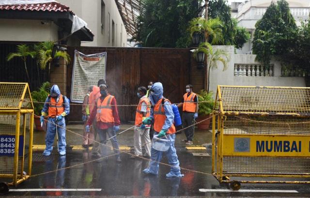 Amitabh Bachchan S Residence Jalsa Declared Containment Area Sealed Hindustan Times amitabh bachchan s residence jalsa