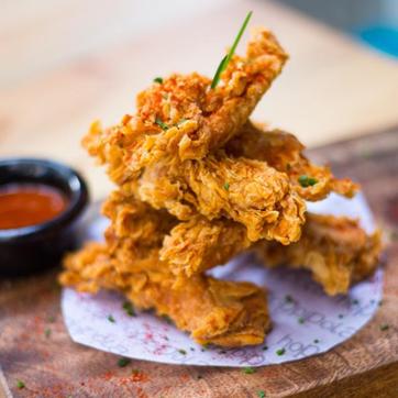 Pyaaz Ke Pakore is popular and quite easy to make. Pyaaz Ke Pakore is popular and quite easy to make.