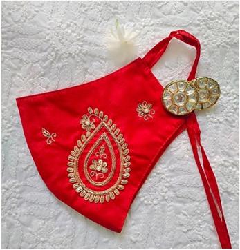 Artefectodesigns draws on the needle art and embroidery skills of Jaipur’s artisans. Artefectodesigns draws on the needle art and embroidery skills of Jaipur’s artisans.