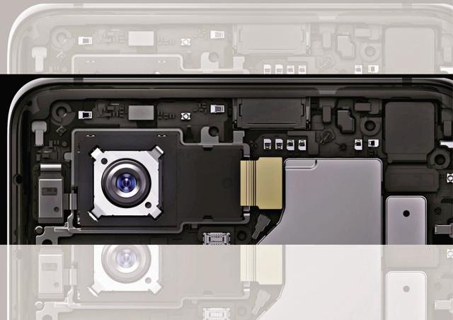 A view of the Gimbal built inside the Vivo X50 Pro A view of the Gimbal built inside the Vivo X50 Pro