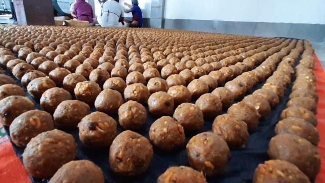 One 1 lakh laddoos have been prepared for bhoomi pujan in Ayodhya. (Deepak Gupta/HT Photo) One 1 lakh laddoos have been prepared for bhoomi pujan in Ayodhya. (Deepak Gupta/HT Photo)