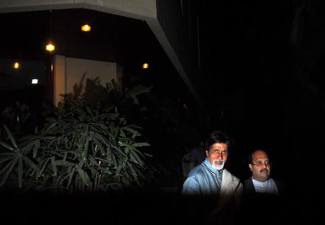 Amitabh Bachchan and Amar Singh receiving guests at Abhishek Bachchan and Aishwarya Rai’s engagement party on Sunday, January 14, 2007. (Prodip Guha / HT Archive) Amitabh Bachchan and Amar Singh receiving guests at Abhishek Bachchan and Aishwarya Rai’s engagement party on Sunday, January 14, 2007. (Prodip Guha / HT Archive)
