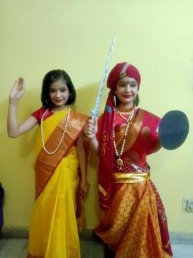 Twins Rimisha and Priyanshi are excited to get dressed up as Indira Gandhi and Rani Laxmi Bai, respectively, for a digital fancy dress competition.