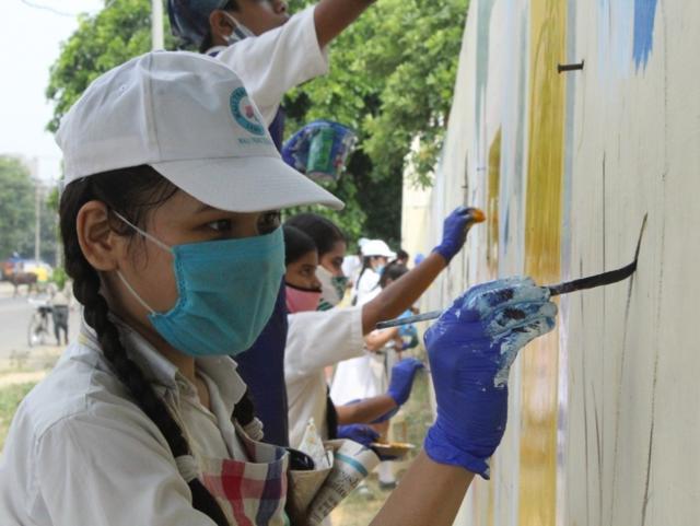 The wall painting promoted the message of sanitation and personal hygiene (HT Photo)