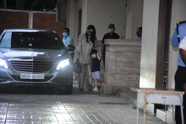 Kareena Kapoor with her son Taimur. (Varinder Chawla) Kareena Kapoor with her son Taimur. (Varinder Chawla)
