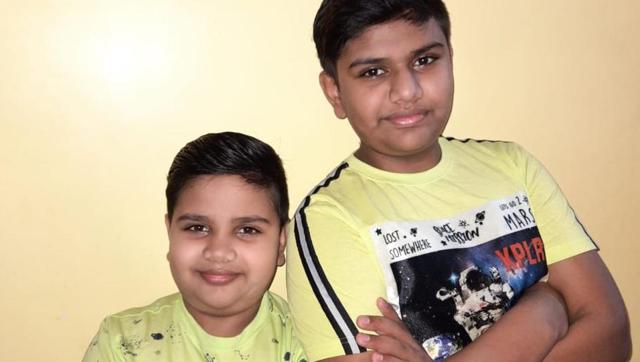 Atharv Khubele (13) and Advik (8) - two brothers who helped migrants labourers find suitable jobs. (HT Photo) Atharv Khubele (13) and Advik (8) - two brothers who helped migrants labourers find suitable jobs. (HT Photo)