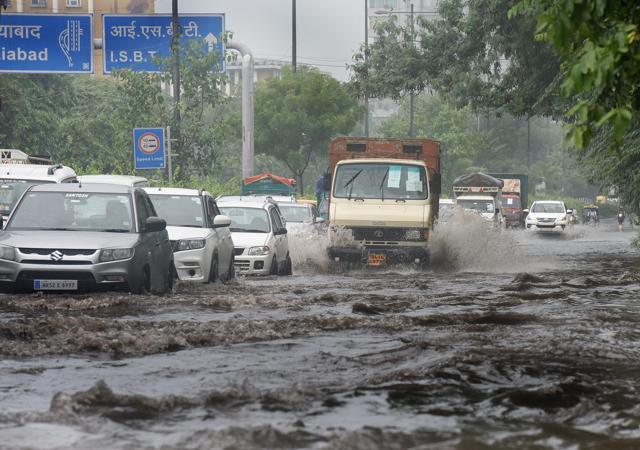 From Ring Road to bylanes, waterlogging after rains often makes it difficult to commute. (PHOTO: Sonu Mehta/HT) From Ring Road to bylanes, waterlogging after rains often makes it difficult to commute. (PHOTO: Sonu Mehta/HT)