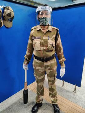 CISF security staff wearing a mask, gloves and face shield. (Soumya Pillai/HT Photo )