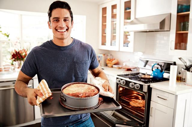 Some students have taken up baking and food blogging as a freelance profession while they await their degree and job opportunities. (PHOTO: Shutterstock) Some students have taken up baking and food blogging as a freelance profession while they await their degree and job opportunities. (PHOTO: Shutterstock)