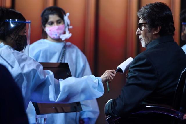 Amitabh Bachchan on KBC sets. Amitabh Bachchan on KBC sets.