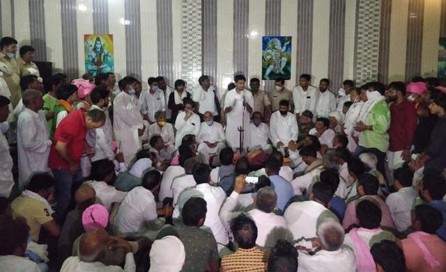 Congress MP Deepender Hooda addressing a crowd in a confined space last week, before he tested positive for Covid-19. (HT PHOTO) Congress MP Deepender Hooda addressing a crowd in a confined space last week, before he tested positive for Covid-19. (HT PHOTO)