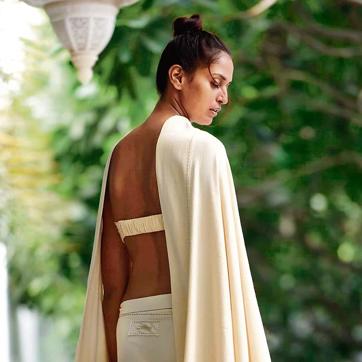 The brand Ayurganic uses wild basil, sandalwood and ginger to treat garments (Photo: Ayurganic/Instagram) The brand Ayurganic uses wild basil, sandalwood and ginger to treat garments (Photo: Ayurganic/Instagram)