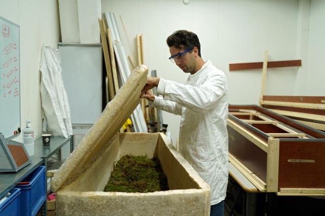 A living coffin made of mycelium. (REUTERS) A living coffin made of mycelium. (REUTERS)