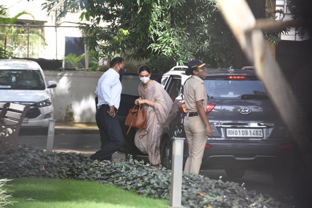 Deepika Padukone at the NCB office. (Varinder Chawla) Deepika Padukone at the NCB office. (Varinder Chawla)