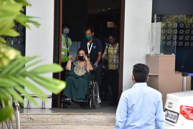 Karan Johar’s mother Hiroo Johar at airport. (Varinder Chawla) Karan Johar’s mother Hiroo Johar at airport. (Varinder Chawla)