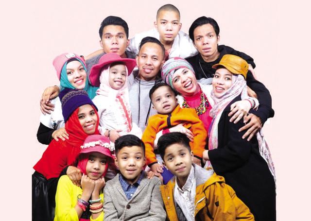 One of the largest recognised “YouTube Family” in the world is the Halilintars from Indonesia with over 13 creators over 11 channels One of the largest recognised “YouTube Family” in the world is the Halilintars from Indonesia with over 13 creators over 11 channels